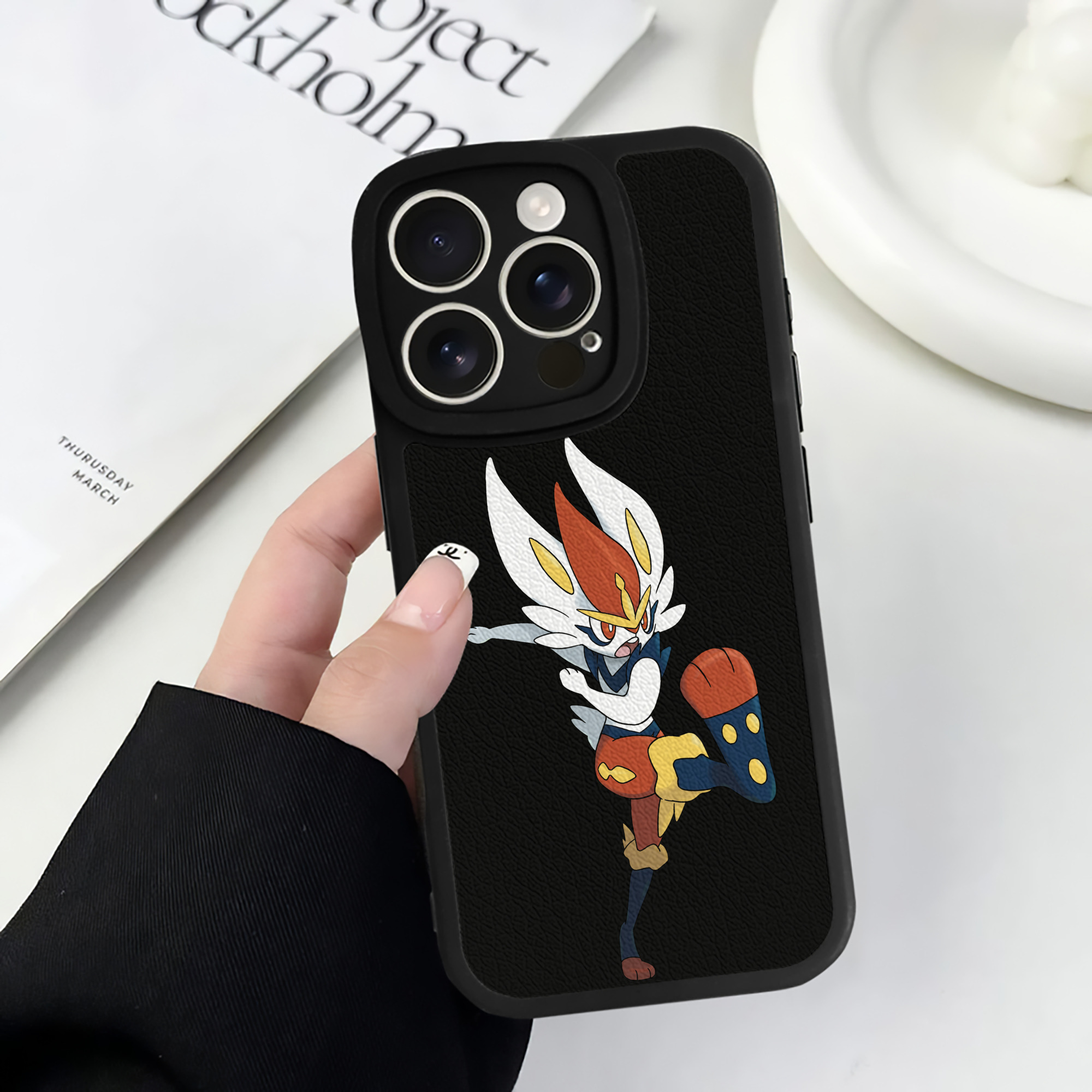 （画像用） ポケットモンスター Pokémon 【iPhone 16シリーズ対応】シリコンスマホケース（レザー調） 材質：シリコン